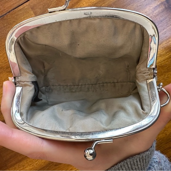 Coach classic brown signature kiss lock change coin purse - Picture 4 of 6